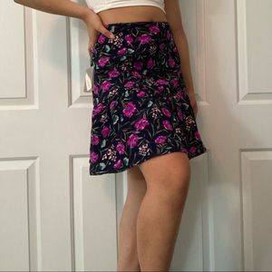 F21 floral ruffle bottom skirt